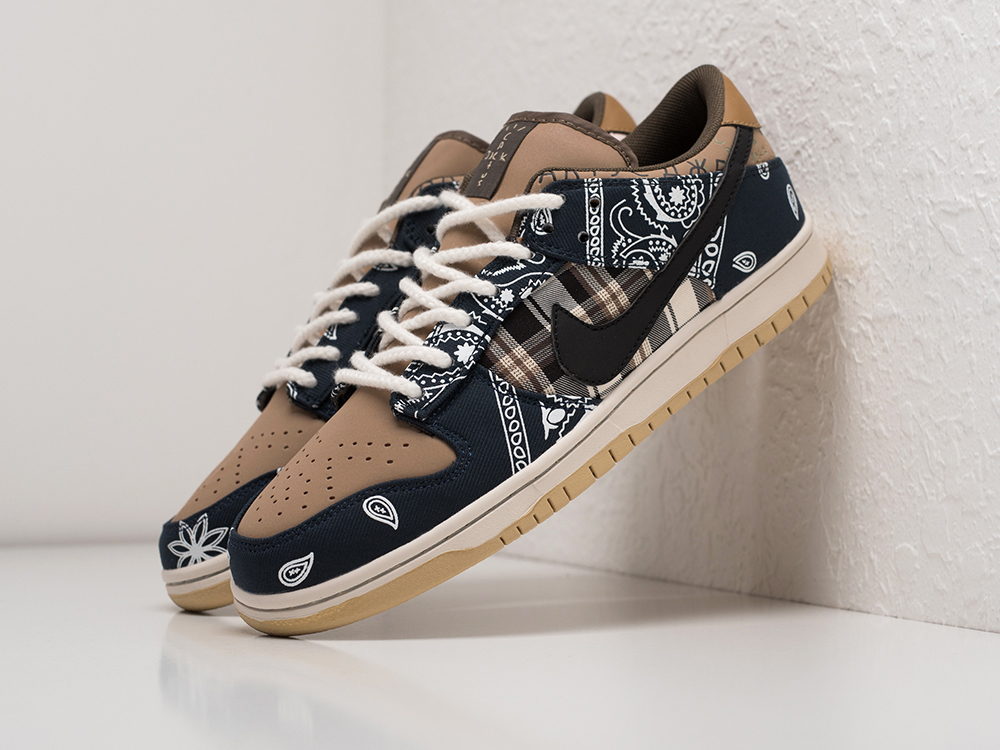 Кроссовки Nike SB Dunk Low x Travis Scott
